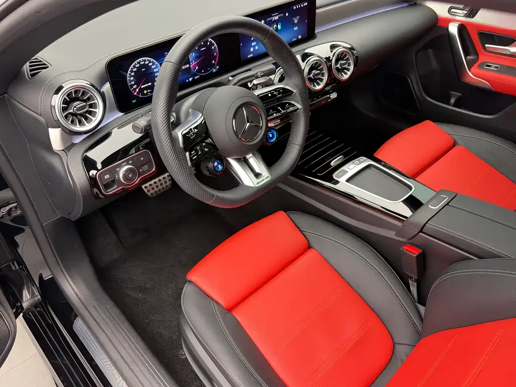 Mercedes-Benz CLA AMG — миниатюра 10