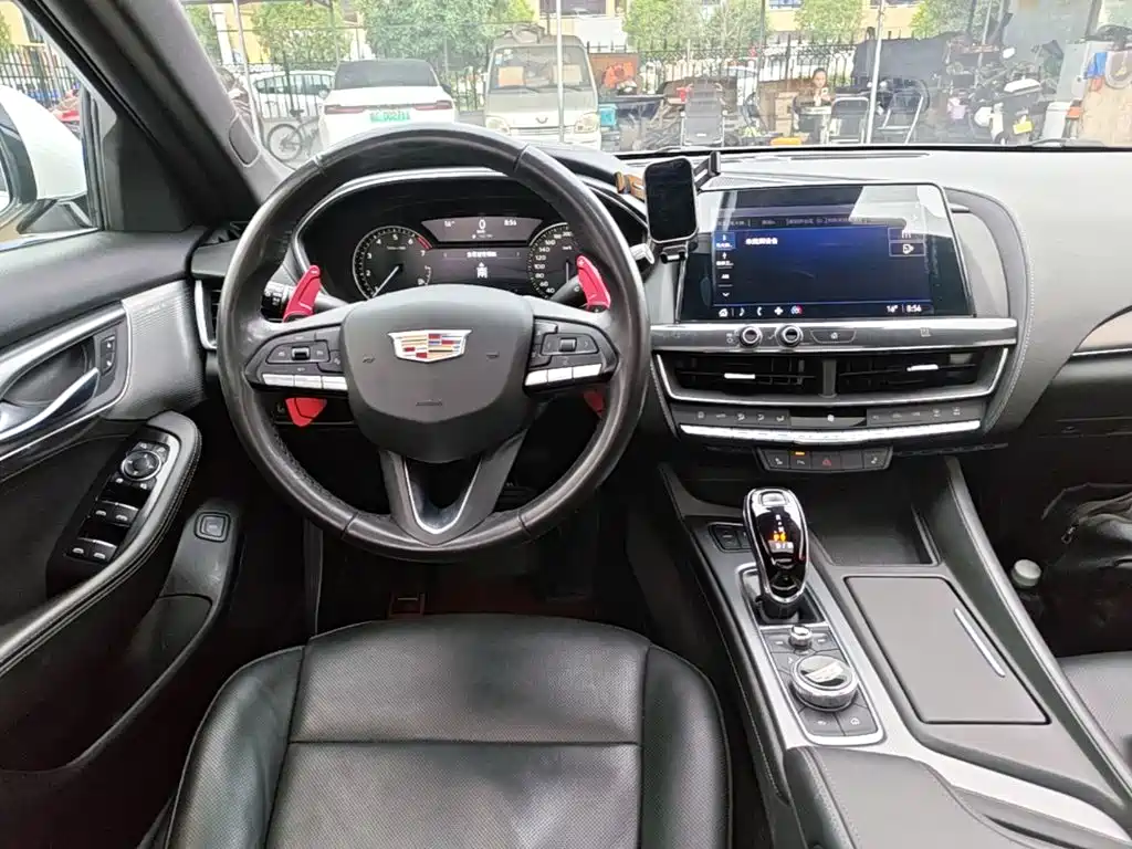 Cadillac CT5 — миниатюра 13