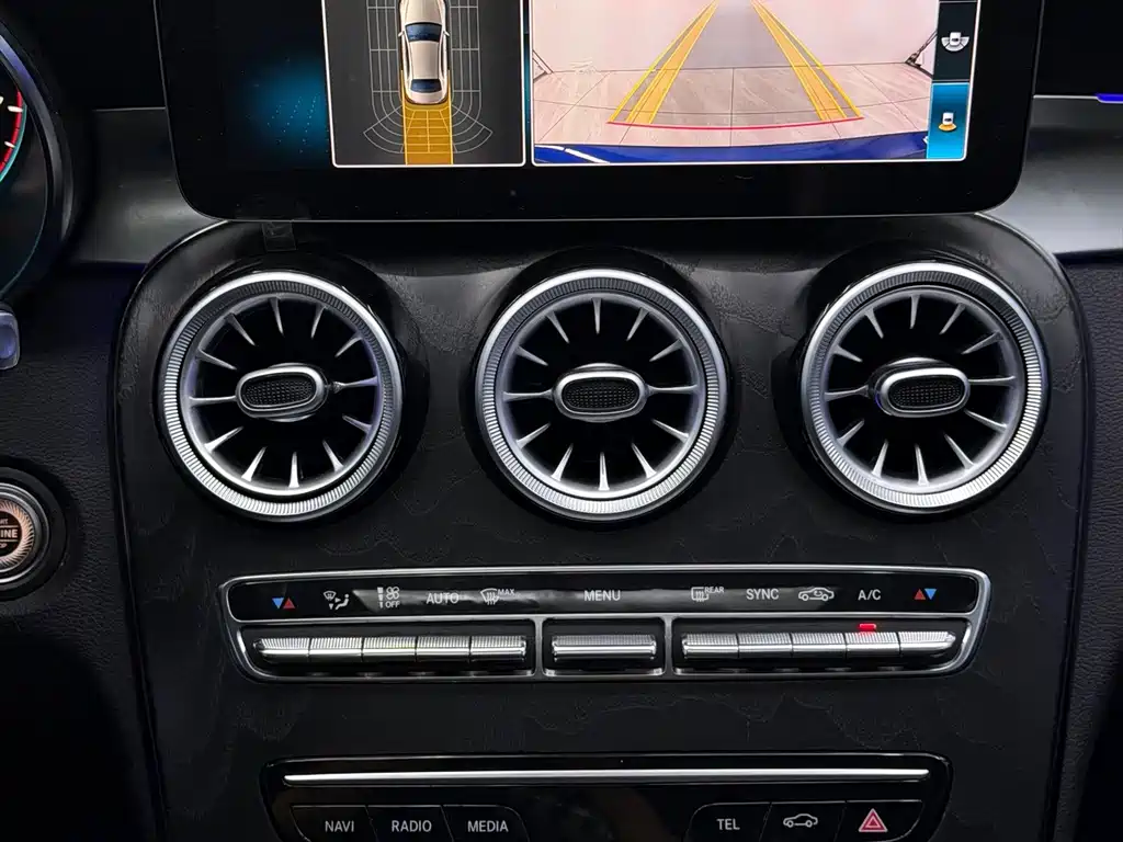 Mercedes-Benz C-Class — миниатюра 16
