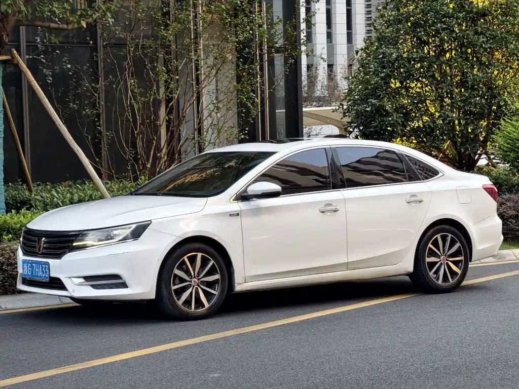 Roewe i6 Classic — миниатюра 15
