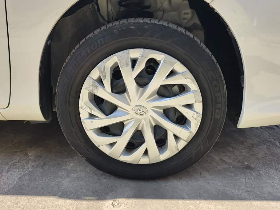 Toyota Vios FS 1.5 л 2023 г. Белый, пробег 27000 км