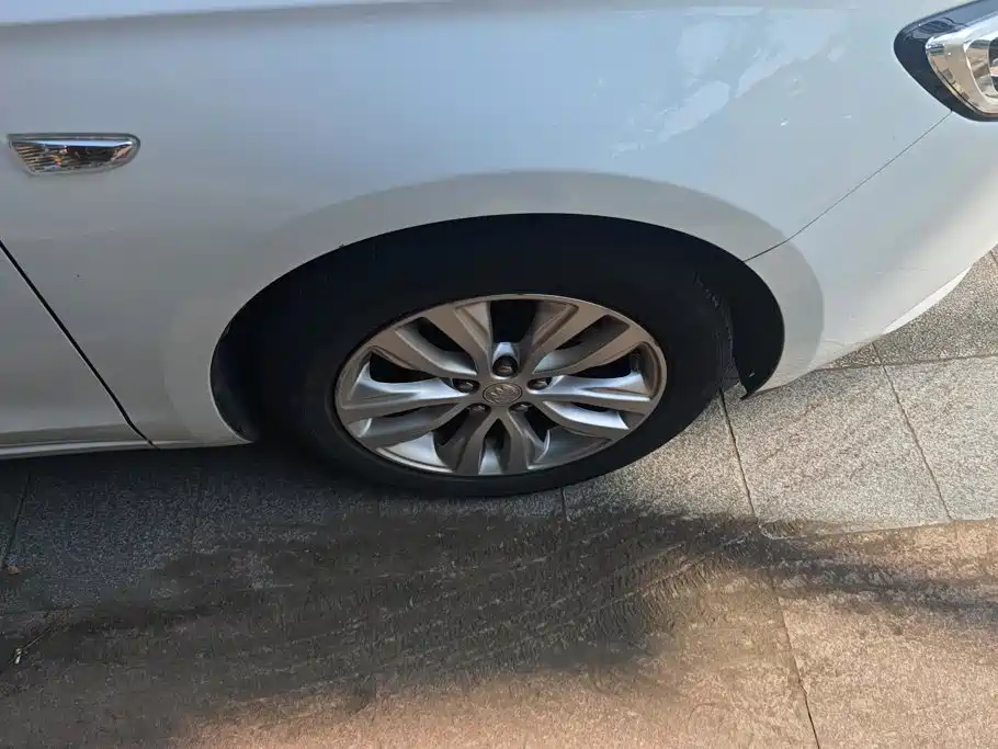 Buick Excelle — миниатюра 6