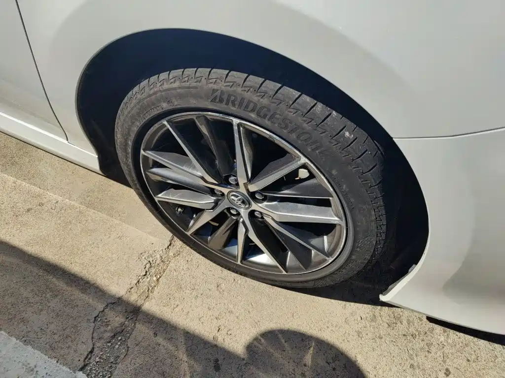 Toyota Camry — миниатюра 24