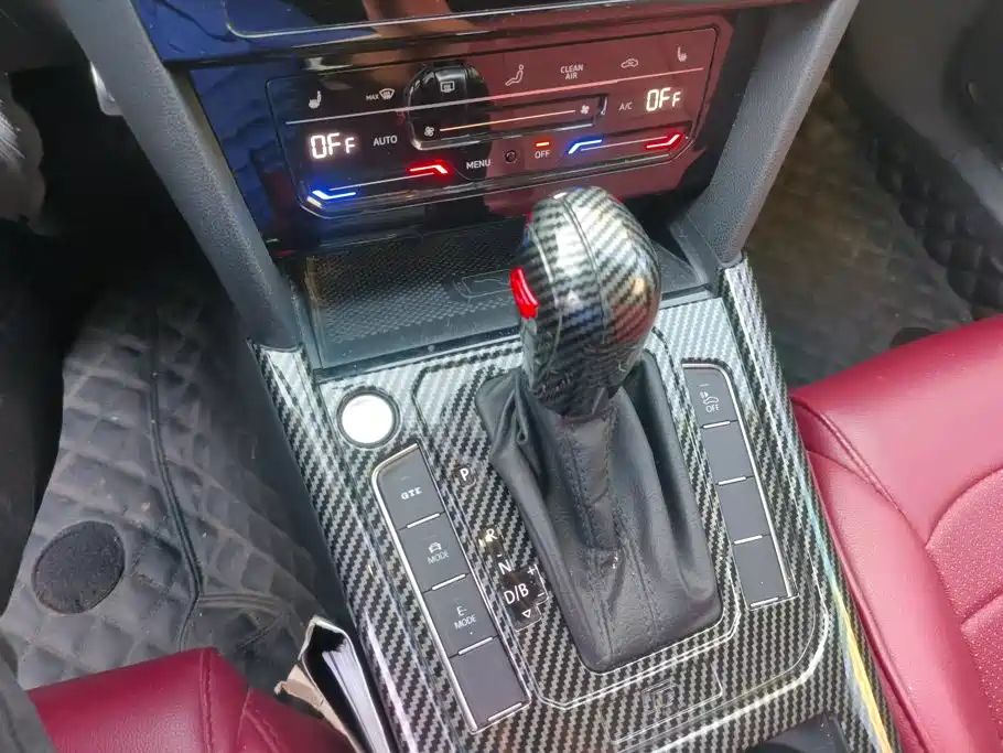 Volkswagen Magotan PHEV — миниатюра 16
