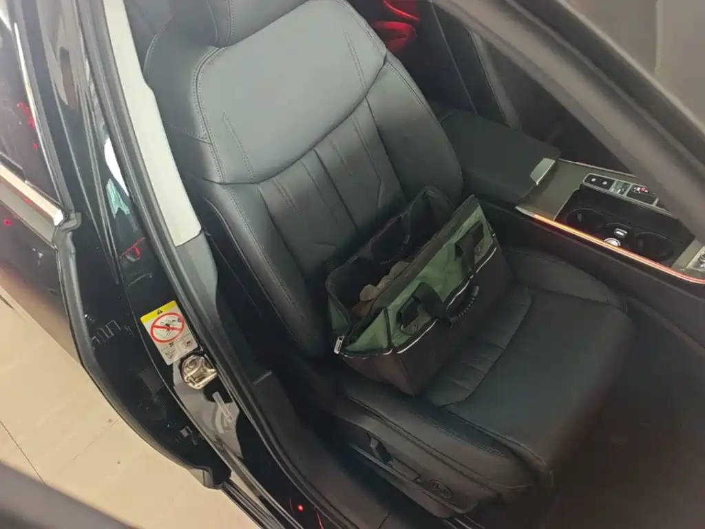 Audi A6L — миниатюра 25