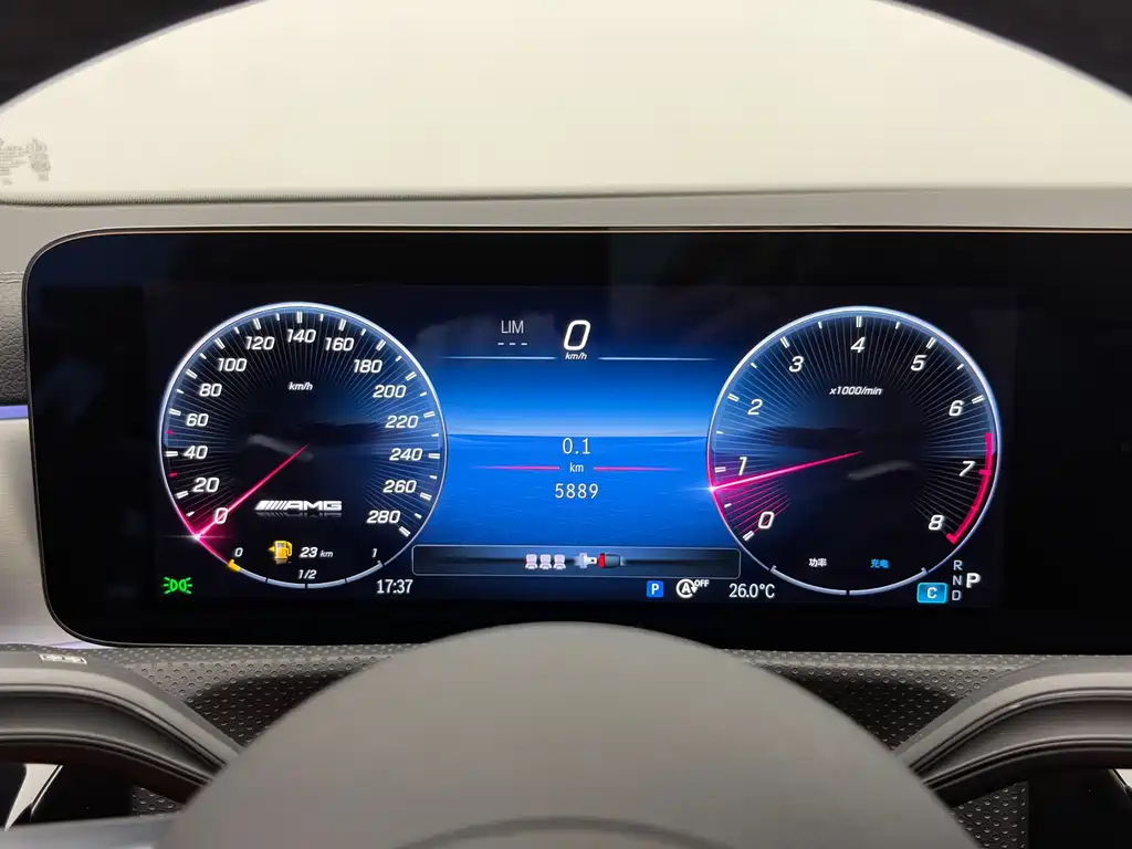 Mercedes-Benz CLA AMG — миниатюра 9