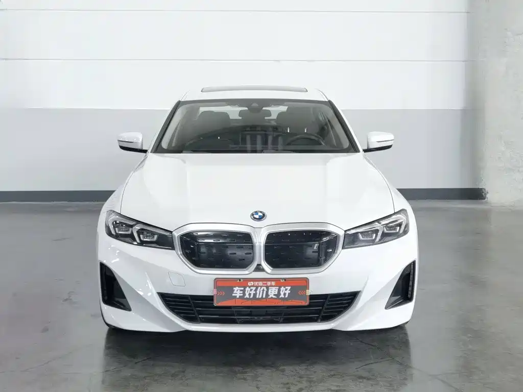BMW i3 2022 eDrive 35 L
