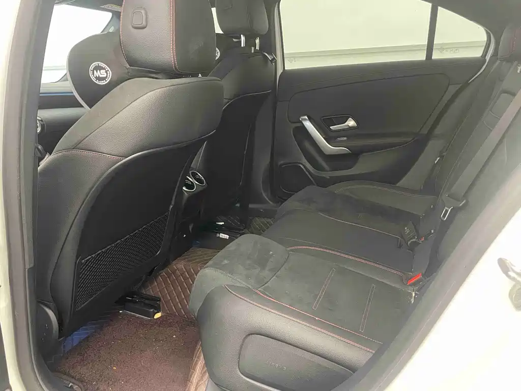 Mercedes-Benz A-Class A 2024 A 200 L Fashion