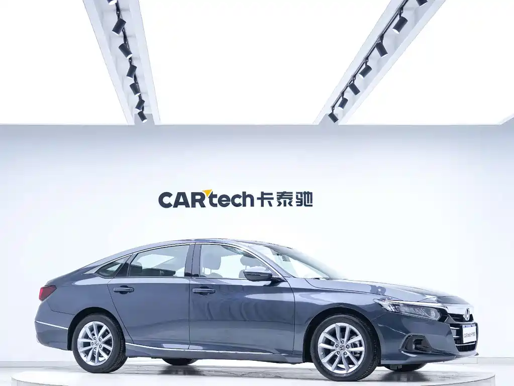 Honda Accord — миниатюра 7