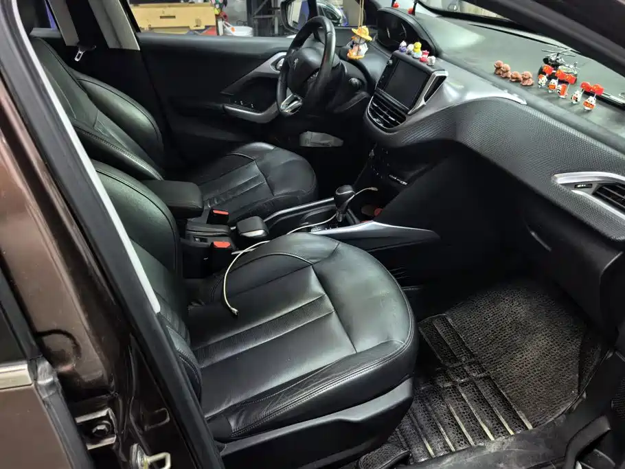 Peugeot 2008 — миниатюра 8