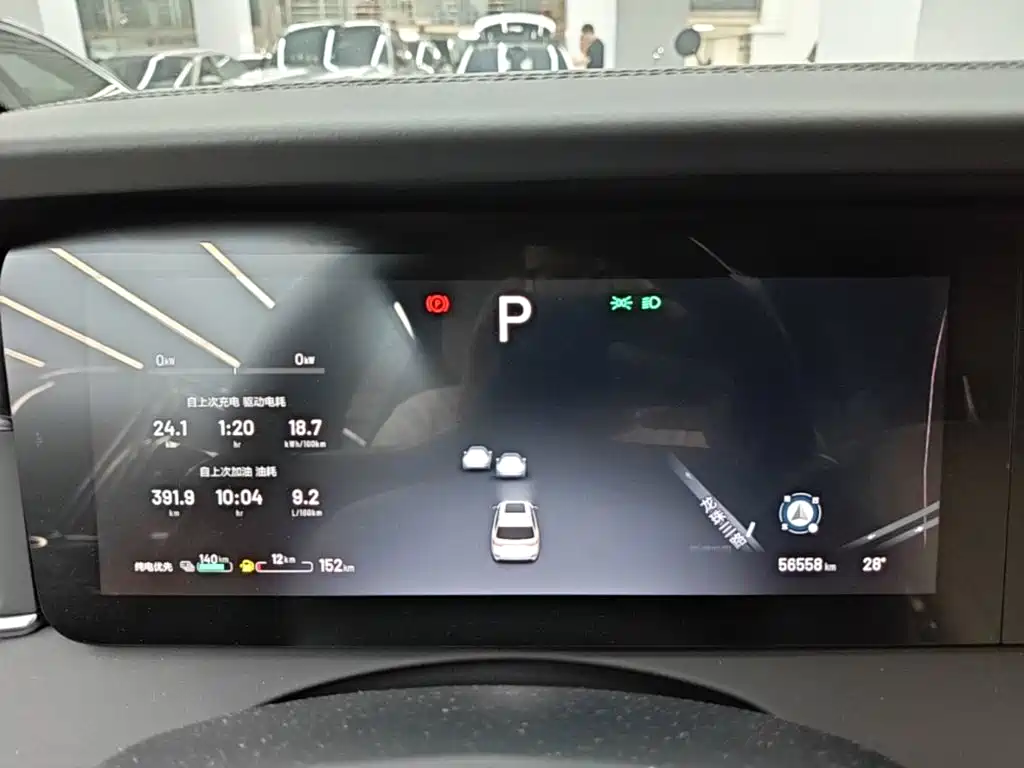 Li Auto Li ONE — миниатюра 12
