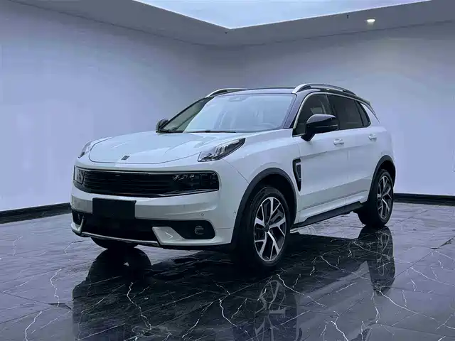2018 Lynk & Co 01