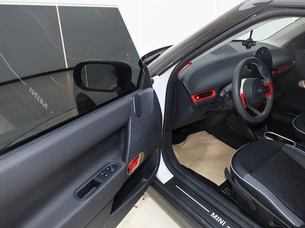 MINI MINI COOPER EV — миниатюра 21