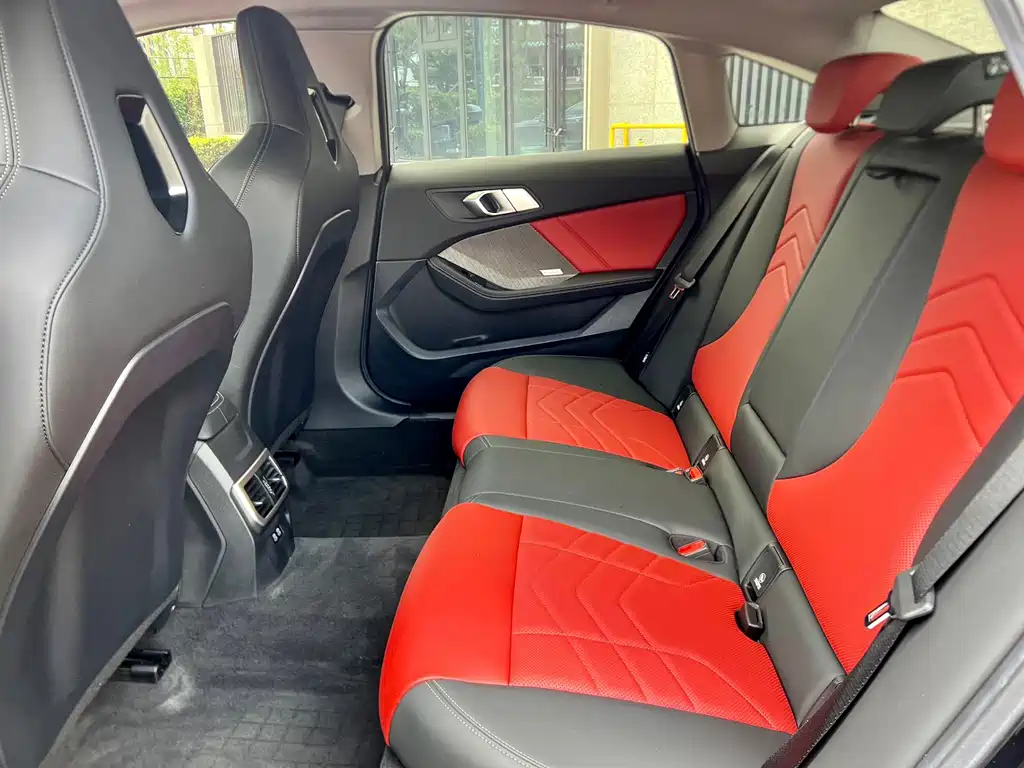 BMW 2 Series — миниатюра 12