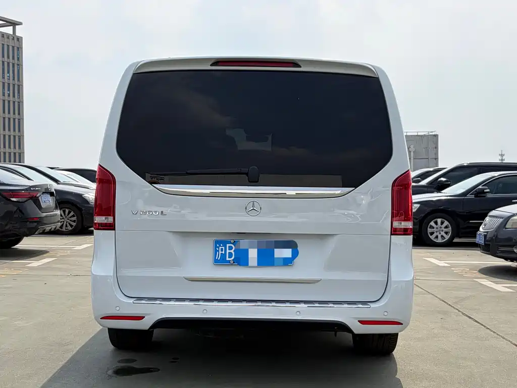 Mercedes-Benz V-Class — миниатюра 5