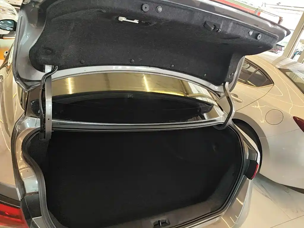Nissan Sylphy — миниатюра 19