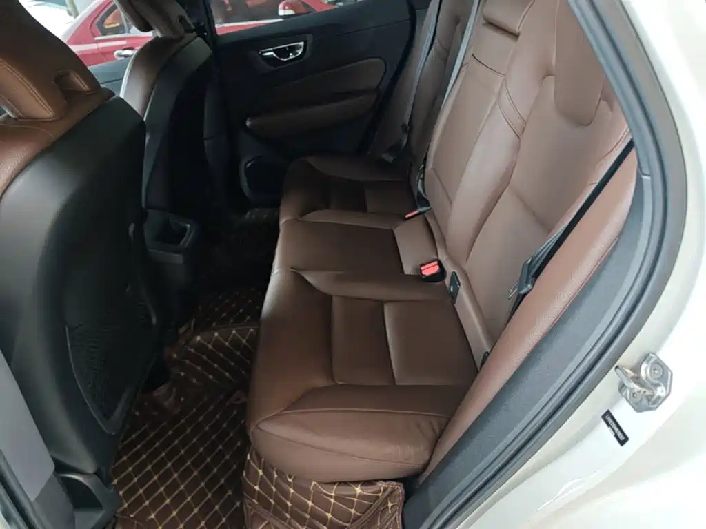 Volvo XC60 — миниатюра 17