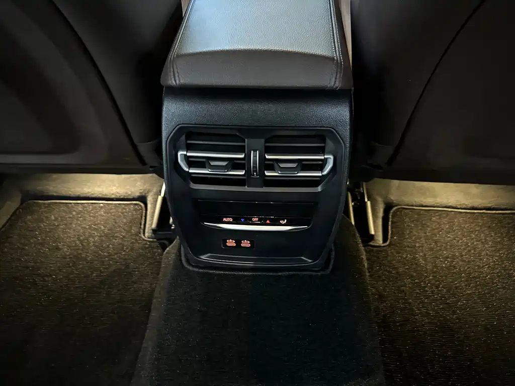 BMW 3 Series — миниатюра 12
