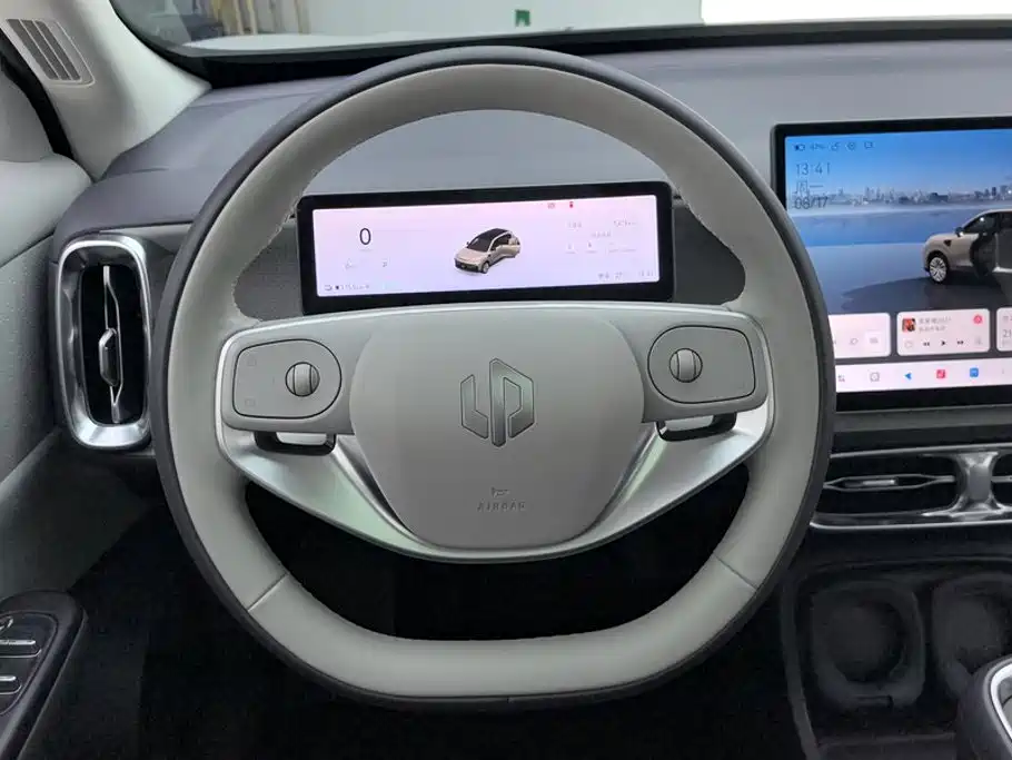 Leapmotor Leapmotor B10 — миниатюра 15