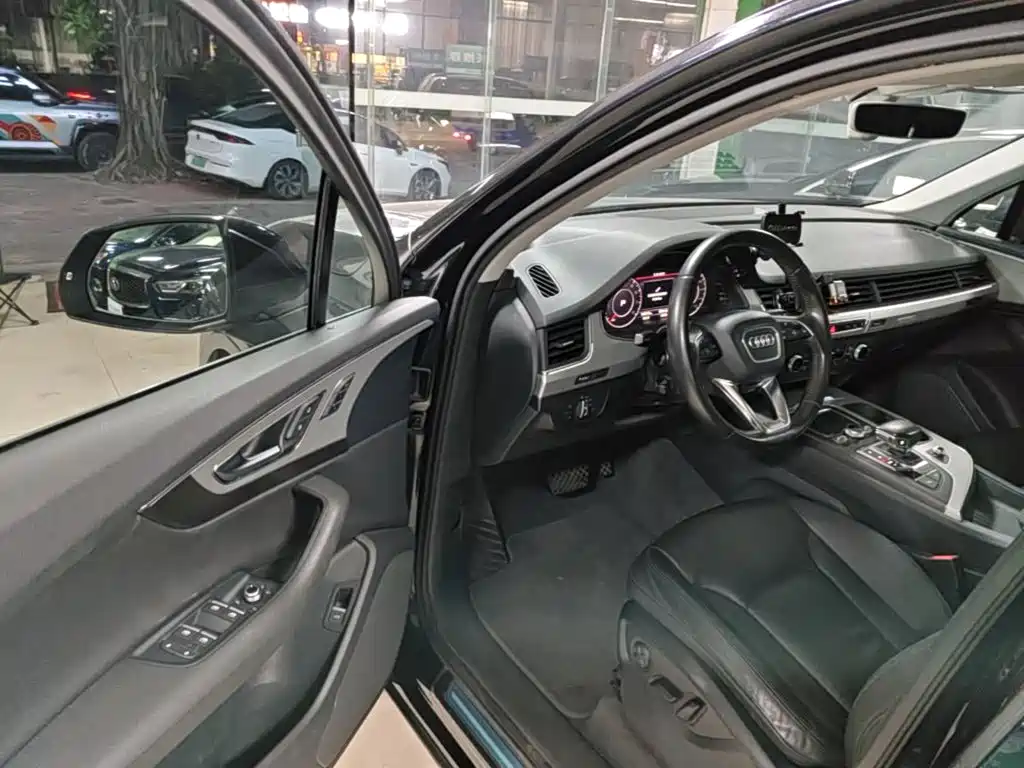 Audi Q7 — миниатюра 16