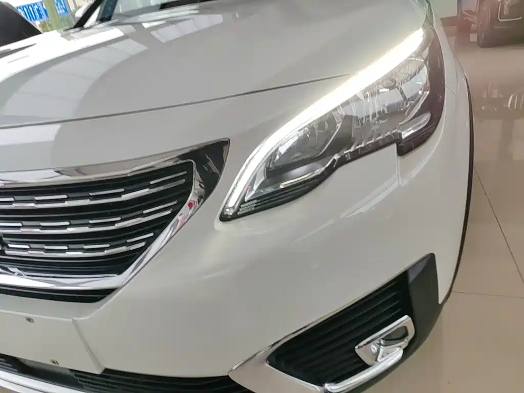 Peugeot 5008 — миниатюра 24