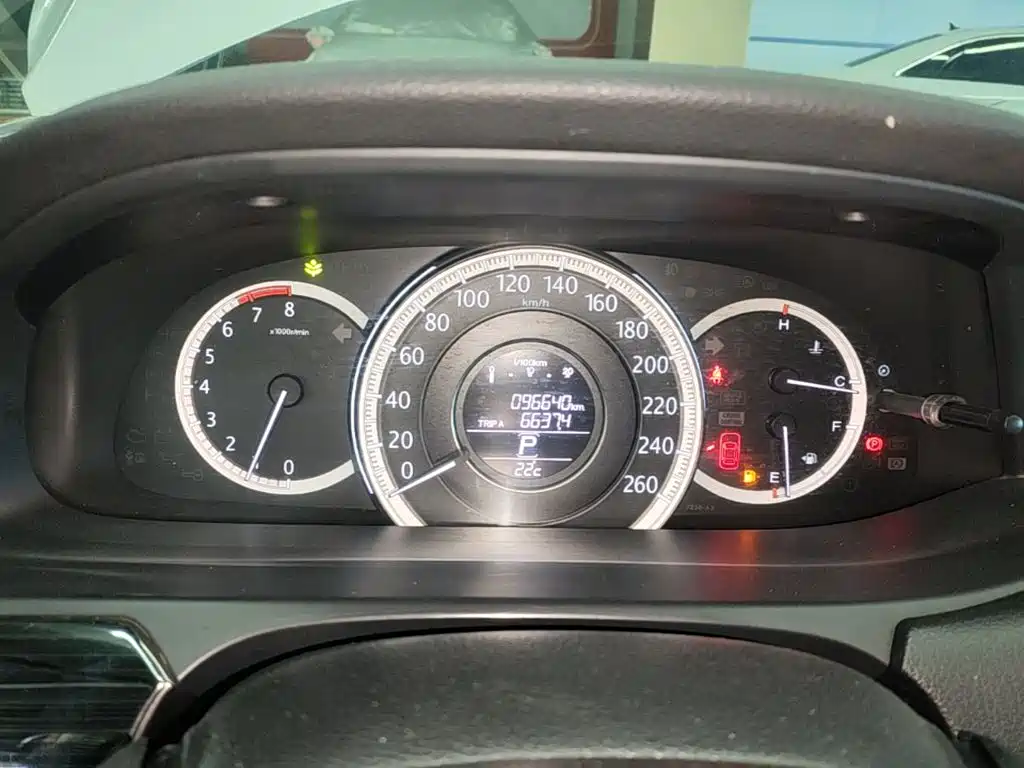 Honda Accord — миниатюра 12