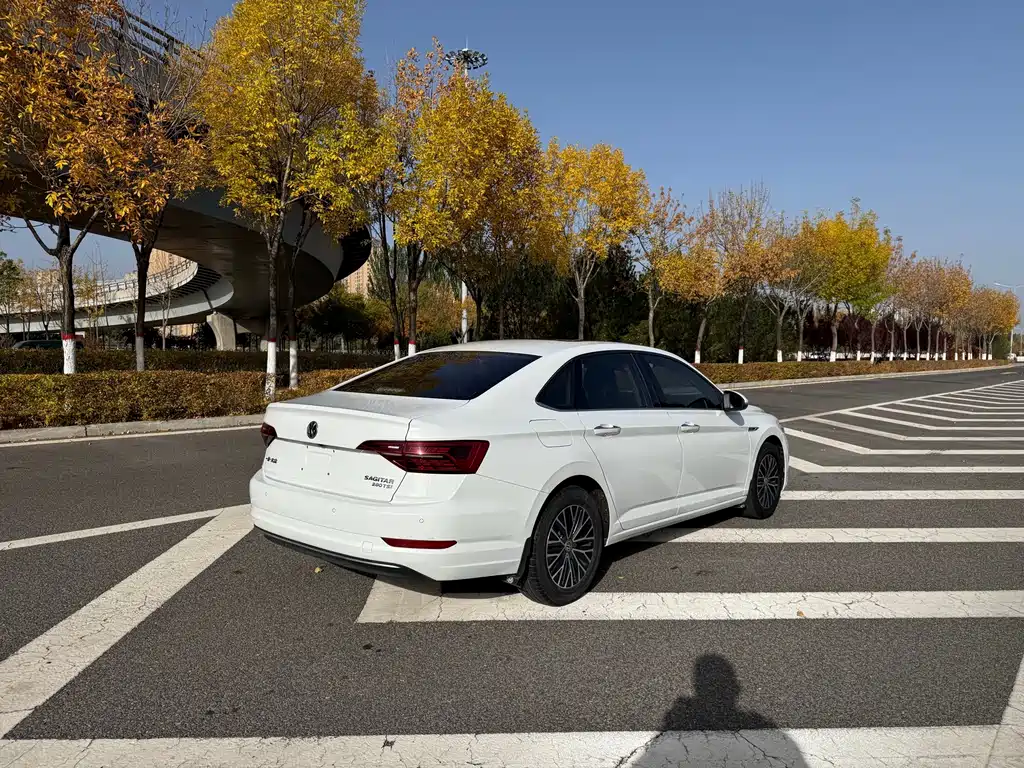 Volkswagen Sagitar — миниатюра 9