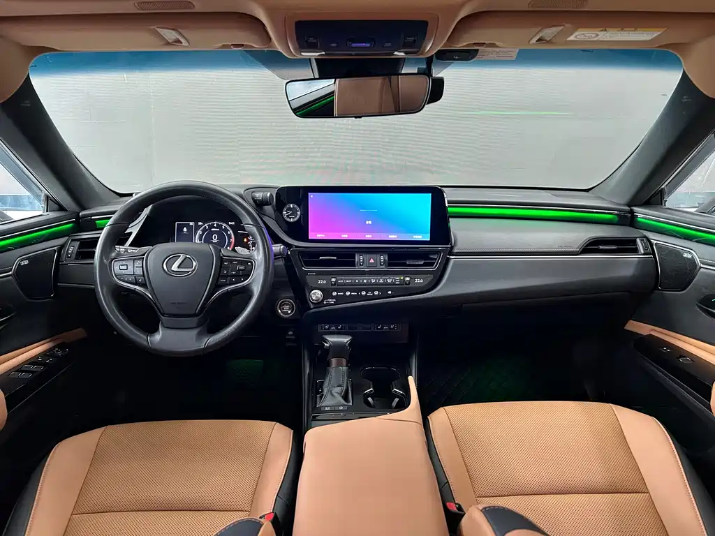 Lexus ES — миниатюра 11