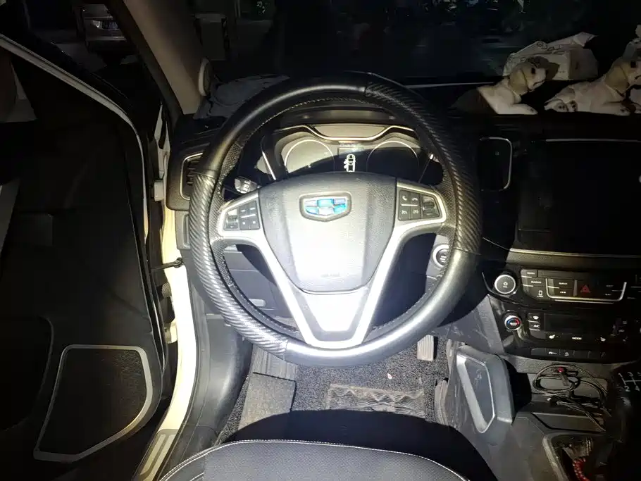 Geely Vision X6 — миниатюра 15