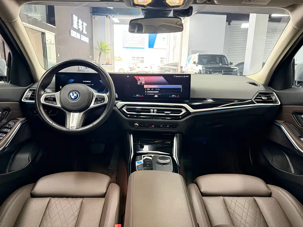 BMW i3 — миниатюра 6