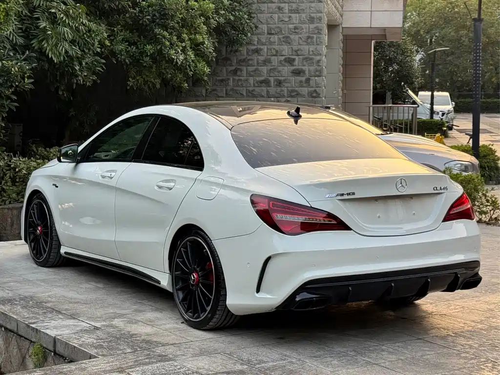 Mercedes-Benz CLA AMG — миниатюра 7