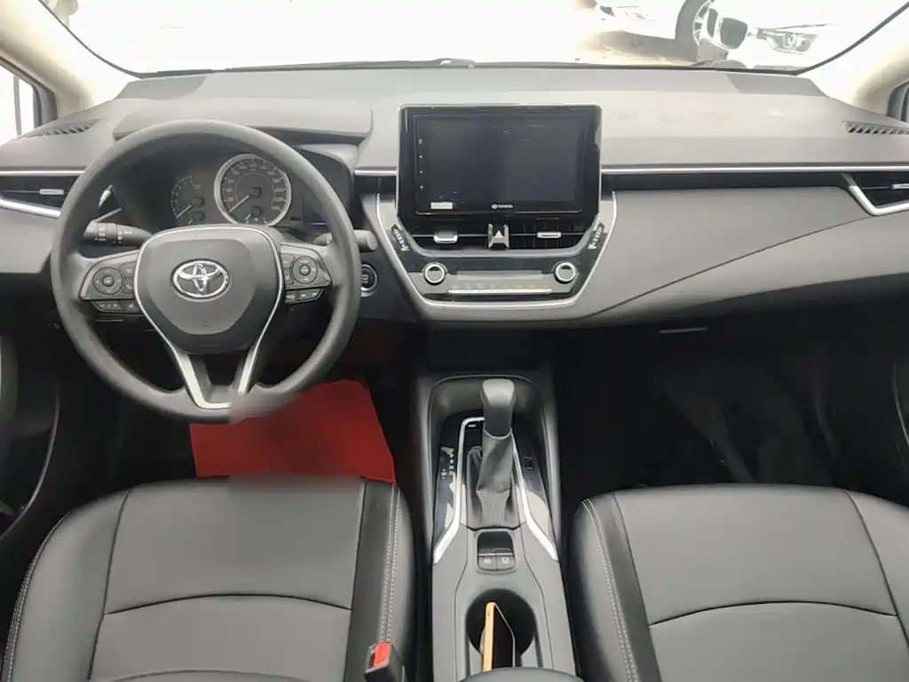 Toyota Corolla — миниатюра 10