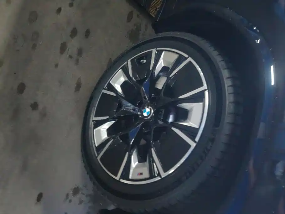 BMW iX3 2023 Lead