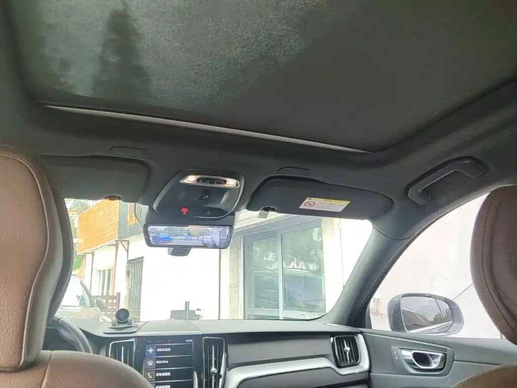 Volvo XC60 — миниатюра 18