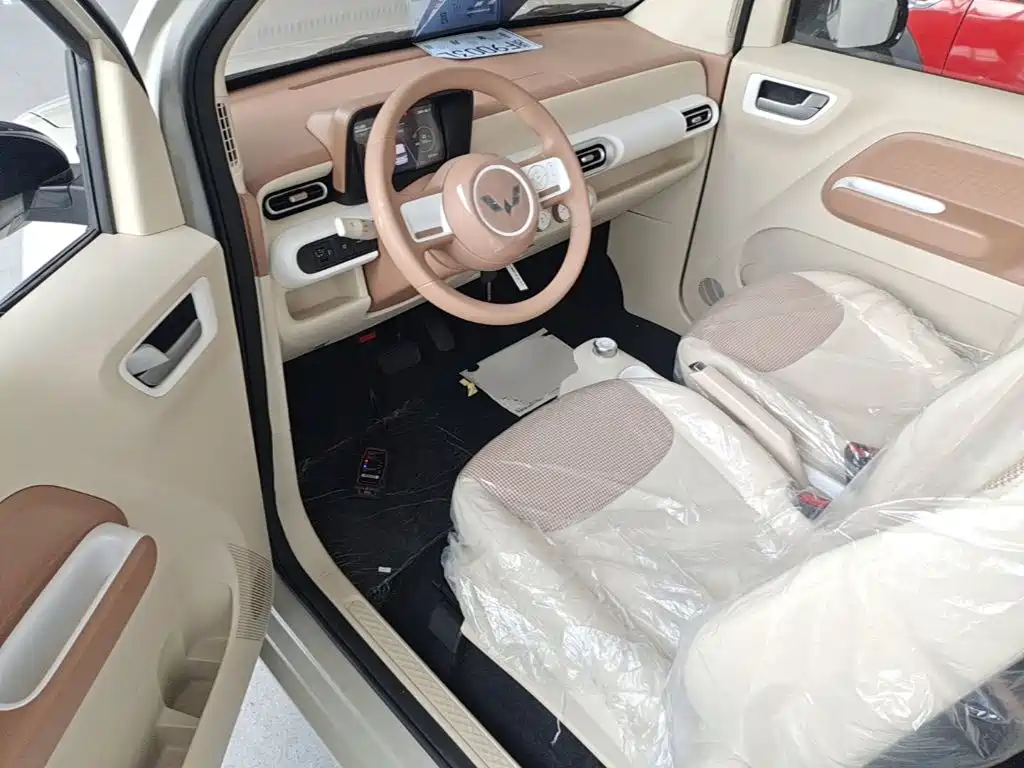 Wuling MINIEV — миниатюра 16