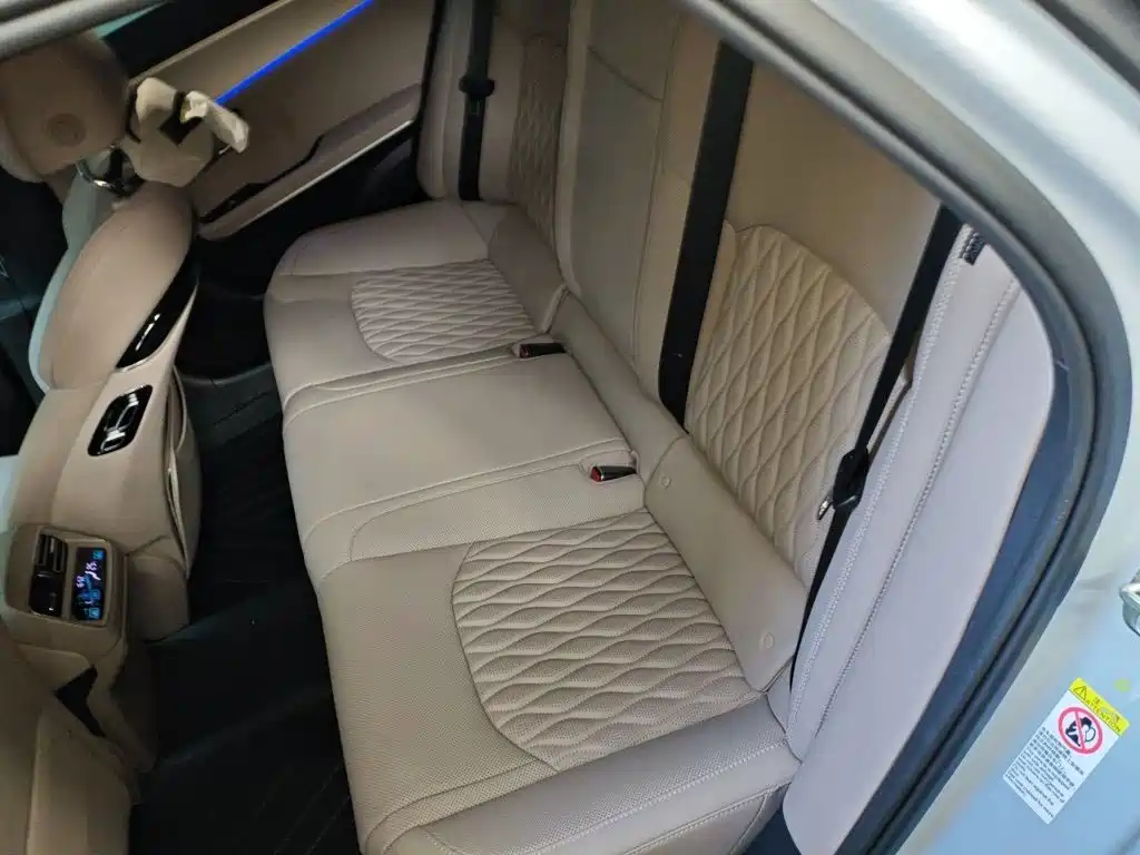 BYD Han — миниатюра 13