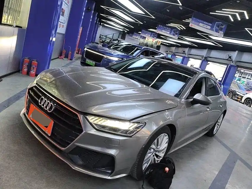 Купить Audi A7