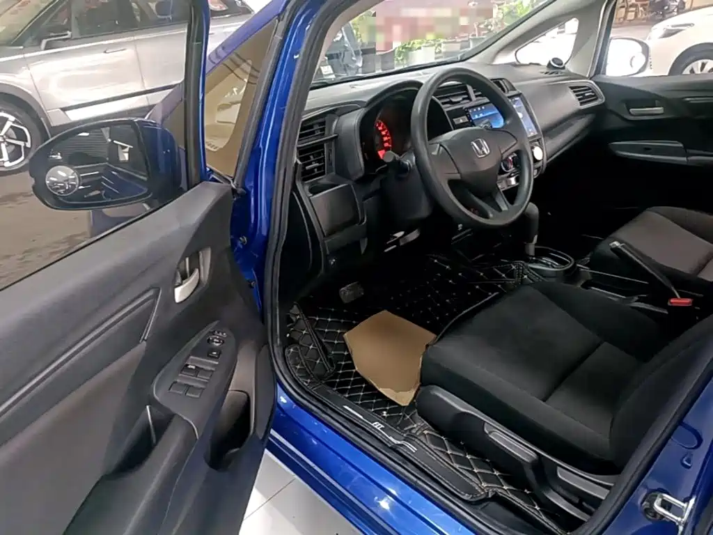 Honda Fit — миниатюра 16