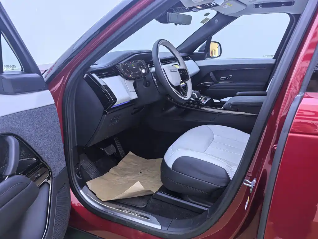 Land Rover Sport PHEV — миниатюра 6