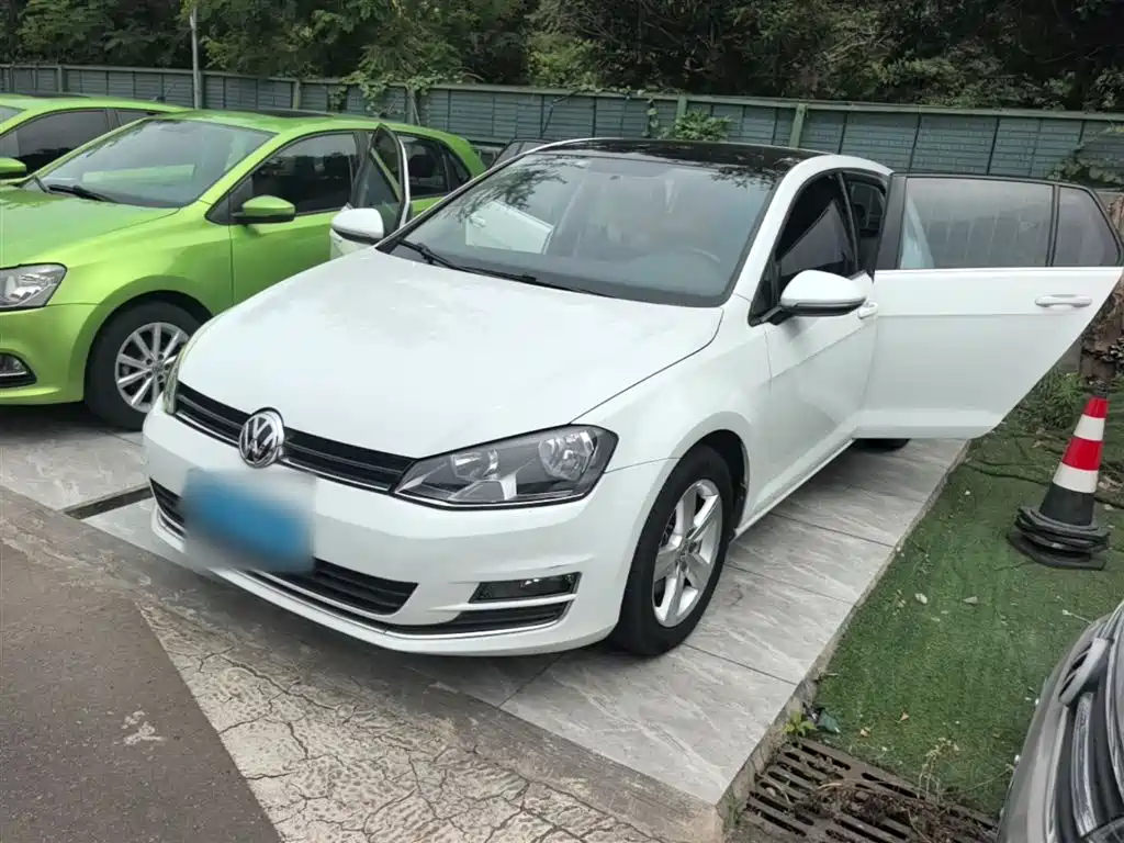 Купить Volkswagen Golf