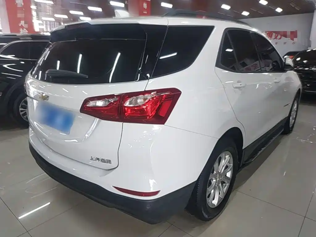 Chevrolet Equinox — миниатюра 7