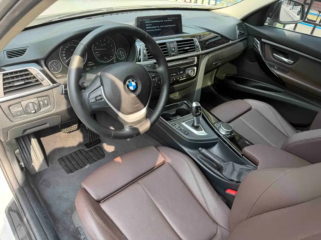 BMW 3 Series — миниатюра 7
