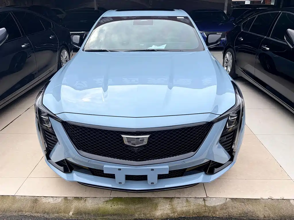 Cadillac CT5 — миниатюра 2