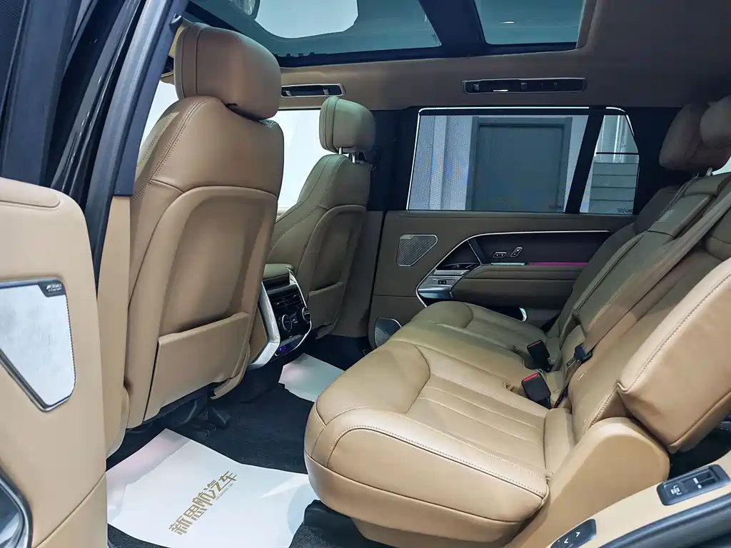 Land Rover Range Rover — миниатюра 9