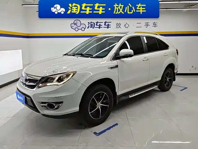 BYD S7