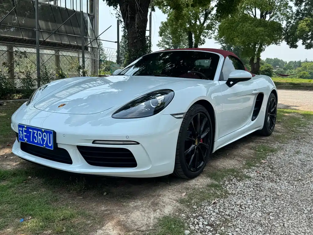 Купить Porsche 718