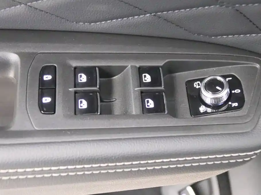 Volkswagen Teramont — миниатюра 13