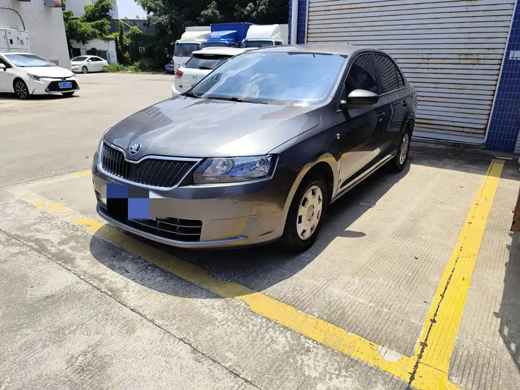 Купить Skoda Rapid