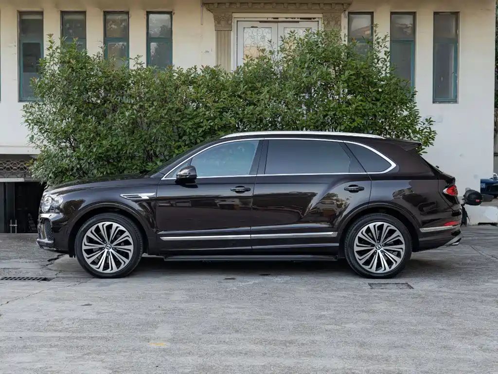Bentley Bentayga — миниатюра 7