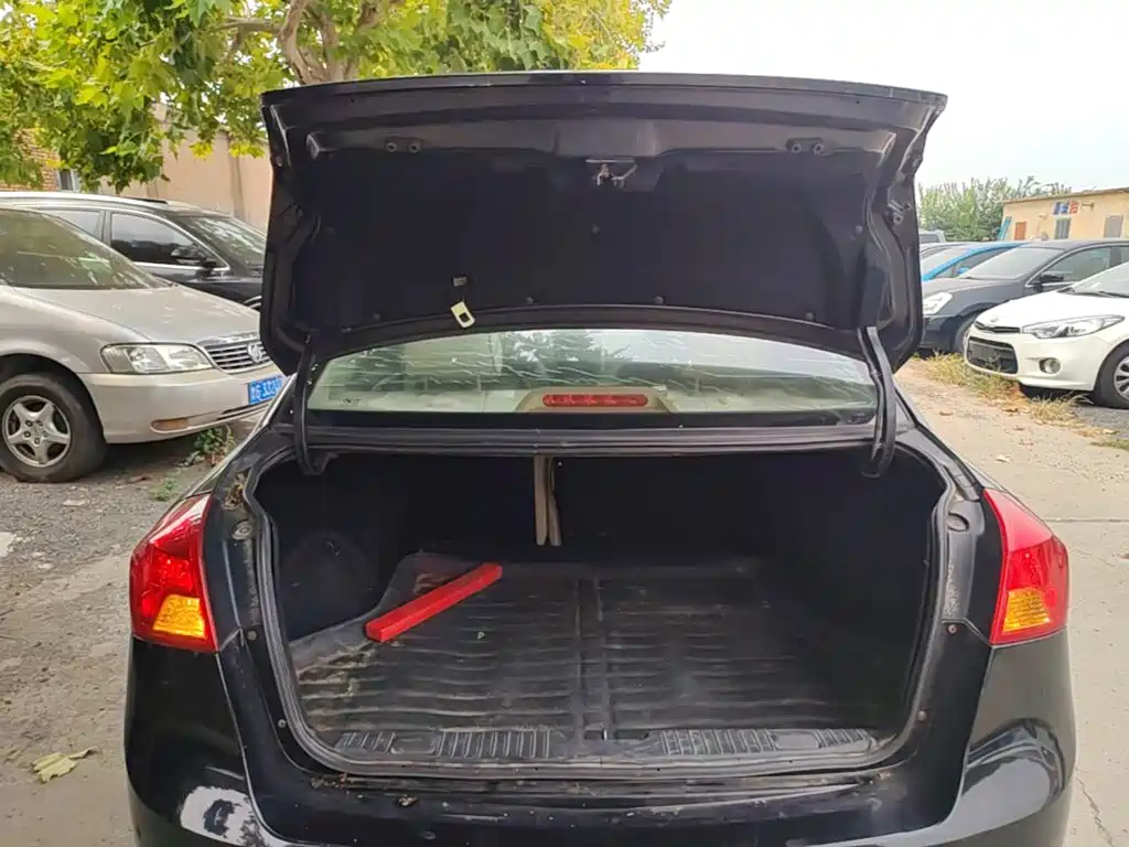 Buick Excelle — миниатюра 19